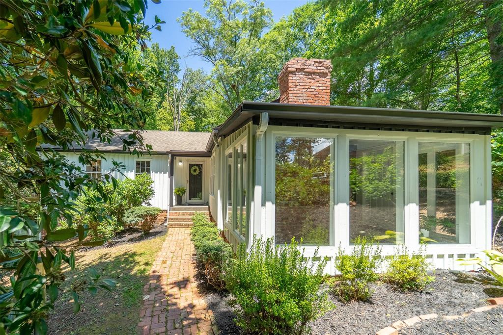 197 Briar Patch Road, Cullowhee, NC 28723