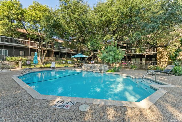 8655 Datapoint Dr Apt 212, San Antonio, TX 78229