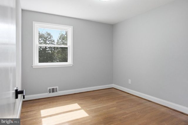 7901 POWHATAN ST, Hyattsville, MD 20784