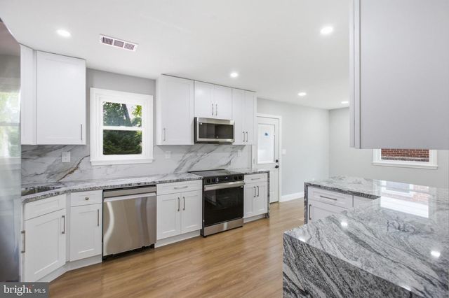 7901 POWHATAN ST, Hyattsville, MD 20784