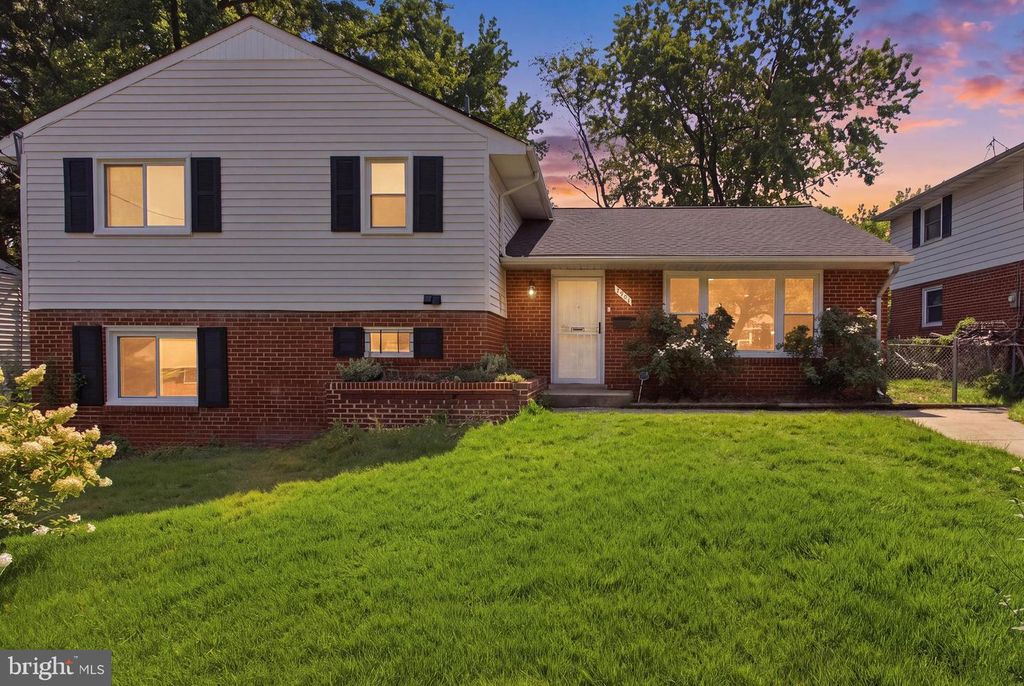 7901 POWHATAN ST, Hyattsville, MD 20784
