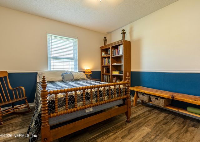 556 WHITFIELD Road, Jacksonville, FL 32221