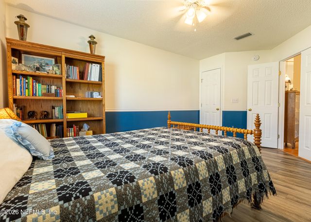 556 WHITFIELD Road, Jacksonville, FL 32221