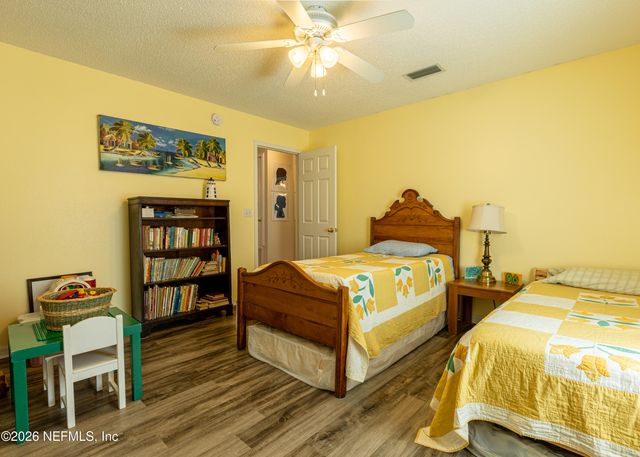 556 WHITFIELD Road, Jacksonville, FL 32221