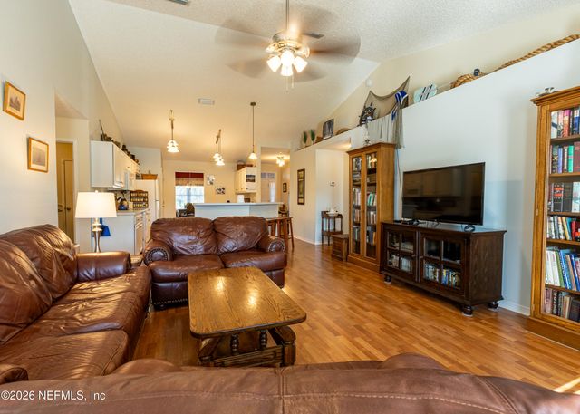 556 WHITFIELD Road, Jacksonville, FL 32221