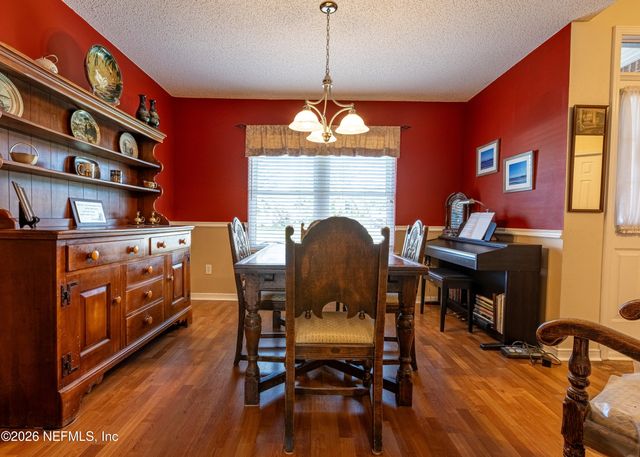 556 WHITFIELD Road, Jacksonville, FL 32221