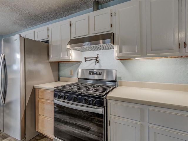 4037 Mallard Drive, Del City, OK 73115