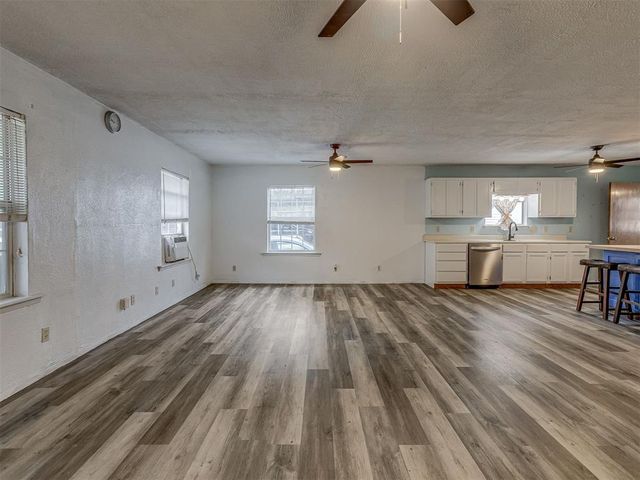 4037 Mallard Drive, Del City, OK 73115