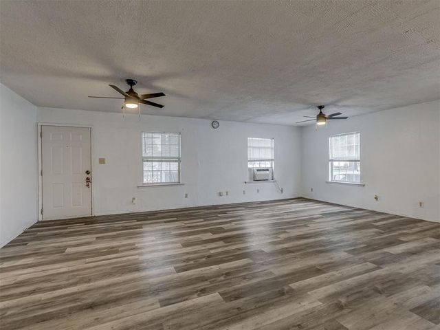 4037 Mallard Drive, Del City, OK 73115