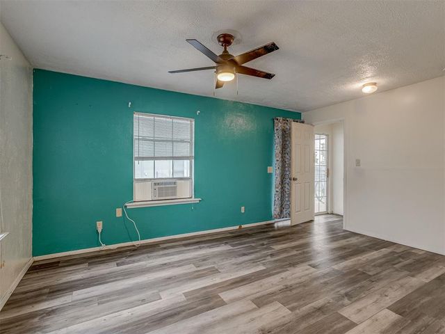 4037 Mallard Drive, Del City, OK 73115
