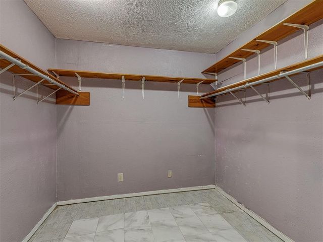 4037 Mallard Drive, Del City, OK 73115