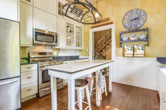 1017 N Palafox, Pensacola, FL 32501