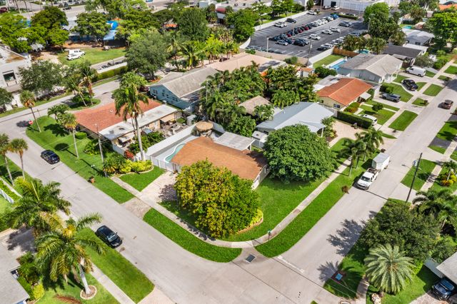 795 SE 17th Street 795, Deerfield Beach, FL 33441