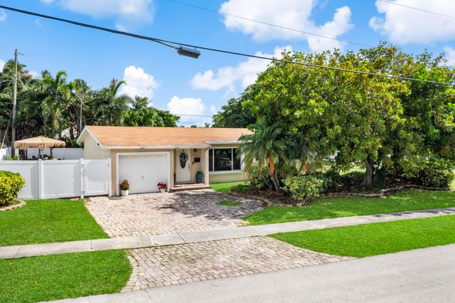 795 SE 17th Street 795, Deerfield Beach, FL 33441