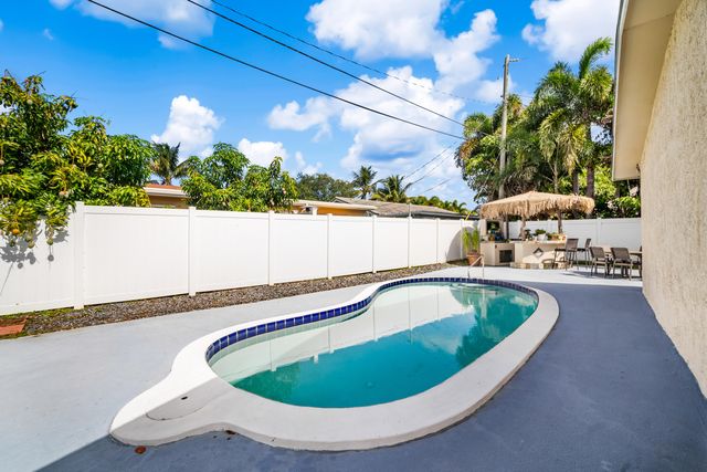 795 SE 17th Street 795, Deerfield Beach, FL 33441