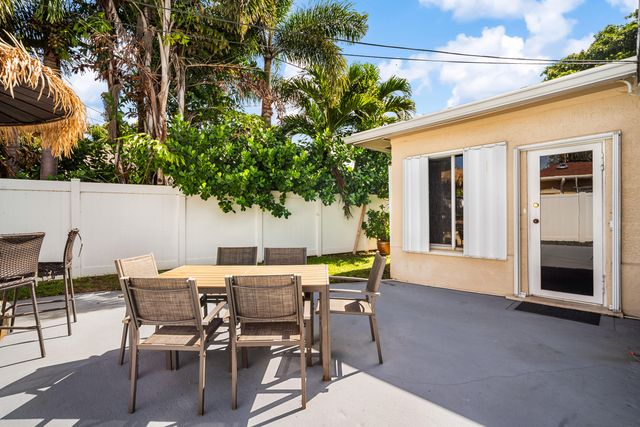 795 SE 17th Street 795, Deerfield Beach, FL 33441