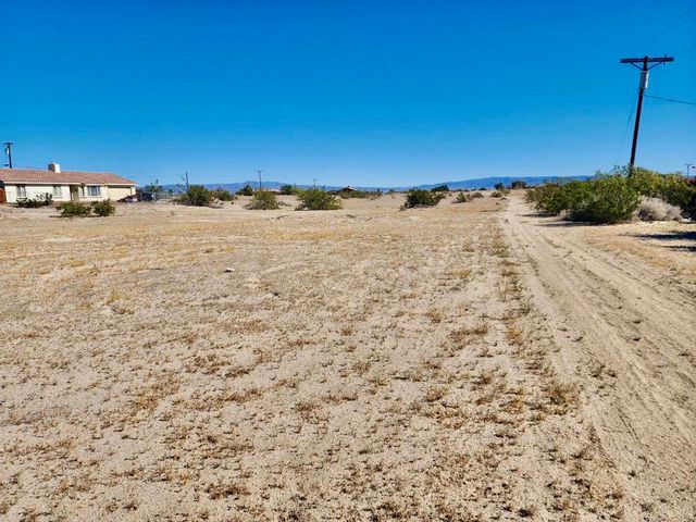 2268 Sand Man Avenue, Thermal, CA 92274