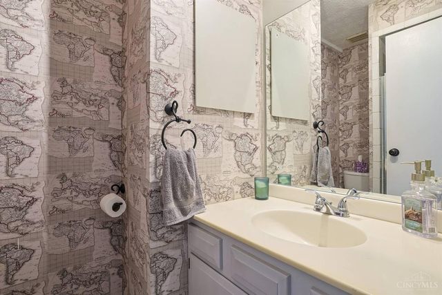 1162 Elizabeth Drive, Hamilton, OH 45013