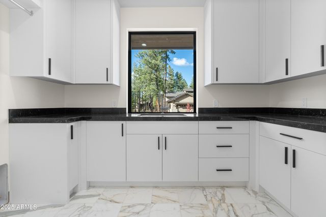 3425 S LAS COLINAS Court, Flagstaff, AZ 86005