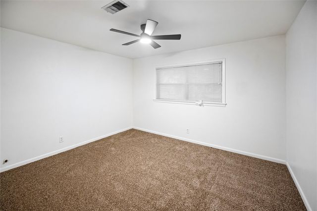 613 Grantham Road, Baytown, TX 77521