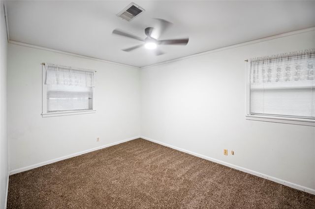 613 Grantham Road, Baytown, TX 77521