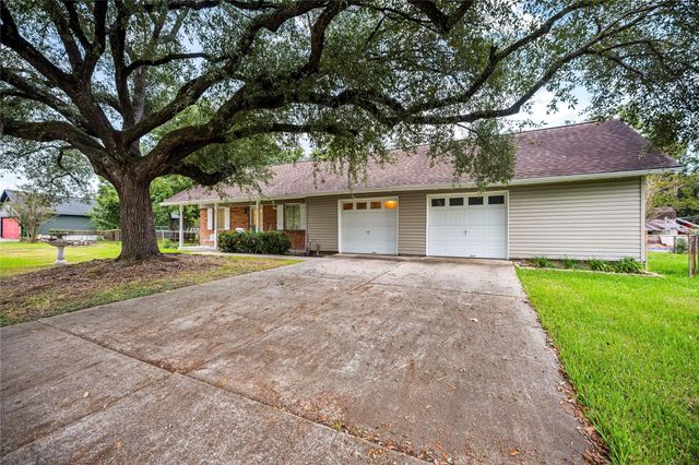 613 Grantham Road, Baytown, TX 77521