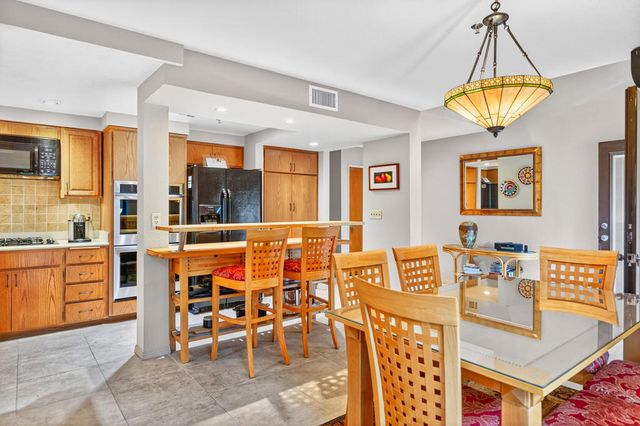 415 Village Square W, Palm Springs, CA 92262