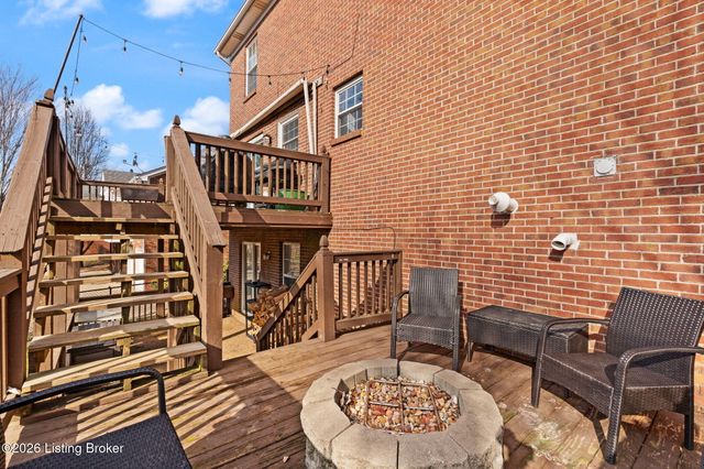 11520 Saratoga Club Rd, Louisville, KY 40299