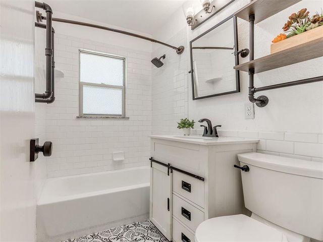 2231 W Britton Road, The Village, OK 73120