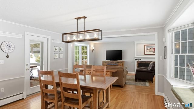 5 Shady Lane, Simsbury, CT 06092