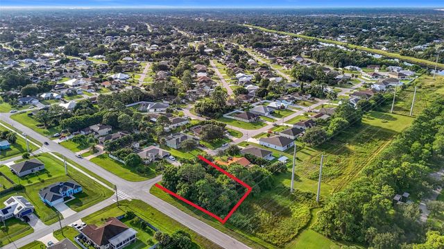 2192 SW Del Rio Blvd, Port St Lucie, FL 34953