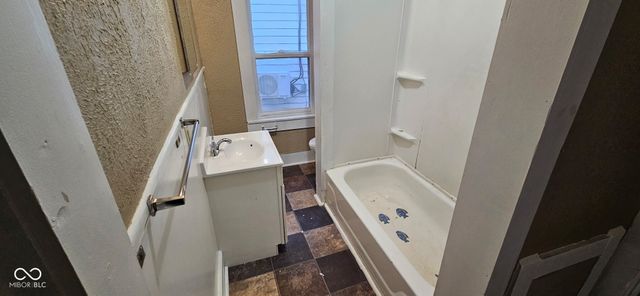 1830 Nichol Avenue, Anderson, IN 46016