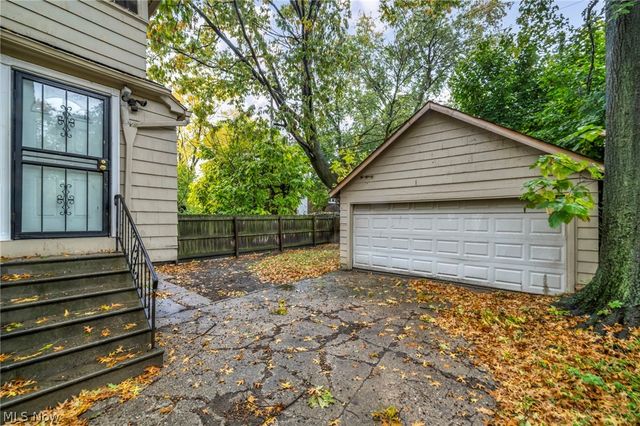 1677 Carlyon Road, East Cleveland, OH 44112