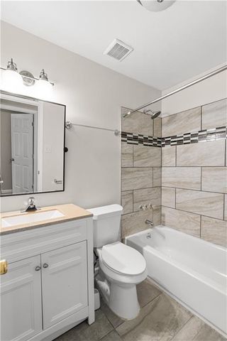 2161 Rochelle Way SW, Atlanta, GA 30349