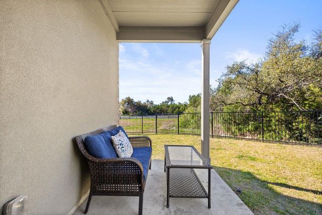 440 Wolf Springs RD, Georgetown, TX 78628
