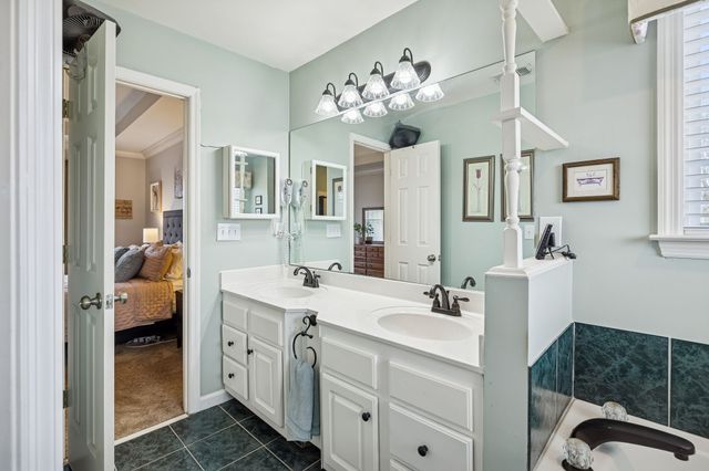 2710 Lydia Ct, Thompsons Station, TN 37179