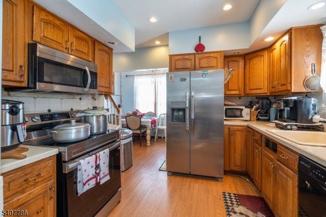 18 Elycroft Ave E, Rockaway Boro, NJ 07866