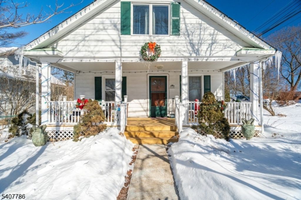 18 Elycroft Ave E, Rockaway Boro, NJ 07866