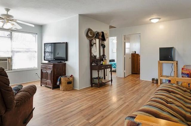 909 Private Road 652, Sargent, TX 77414