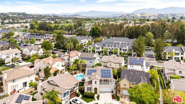 27062 Clarence Court, Valencia, CA 91355