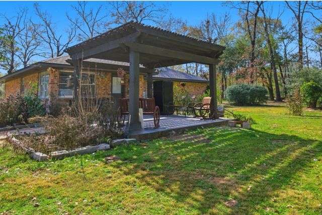 20281 N Hillcrest Drive, Porter, TX 77365