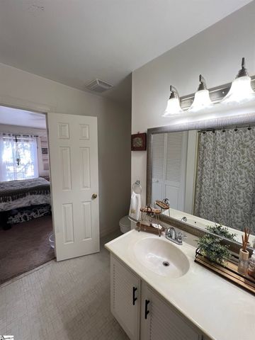 126 Avant Street, Spartanburg, SC 29302