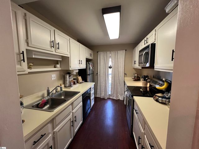 126 Avant Street, Spartanburg, SC 29302