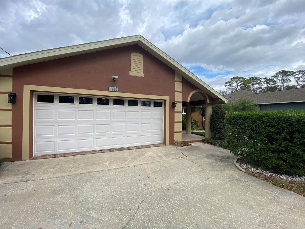 Image 2 of property listing at 1310 RIDGE ROAD, Longwood, FL 32750