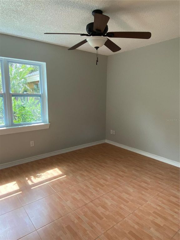 Image 24 of property listing at 1310 RIDGE ROAD, Longwood, FL 32750