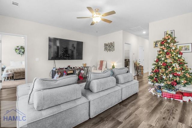 283 Joann Lewis Lane, Hinesville, GA 31313