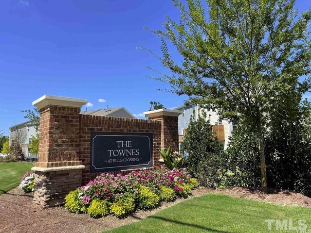 1021 Commack Drive, Durham, NC 27703