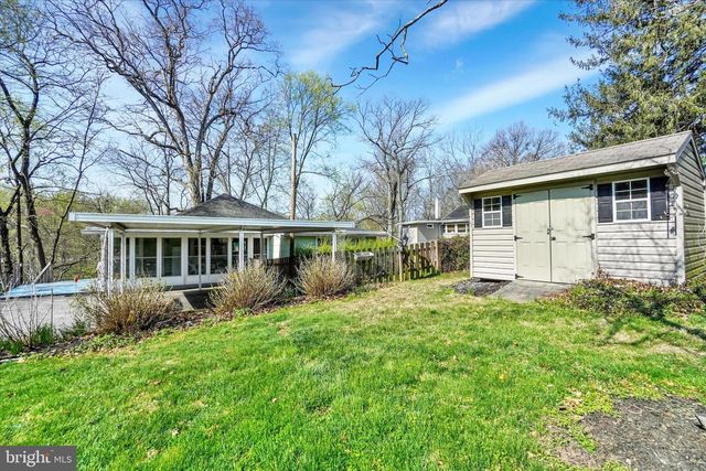 1150 CONEWAGO AVE, Manchester, PA 17345