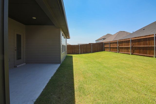 917 Hawthorn Lane, Mansfield, TX 76063