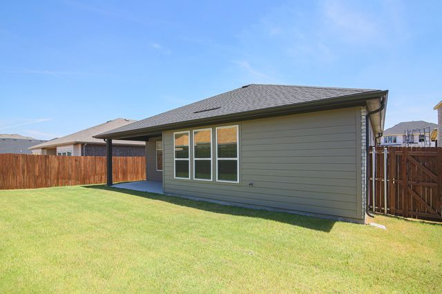 917 Hawthorn Lane, Mansfield, TX 76063